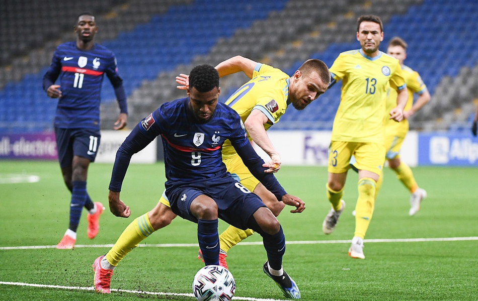 الاتحاد المغربي يستأنف إيقاف الركراكي 4 مباريات بعد أحداث مشاجرة الكونغو الديمقراطية